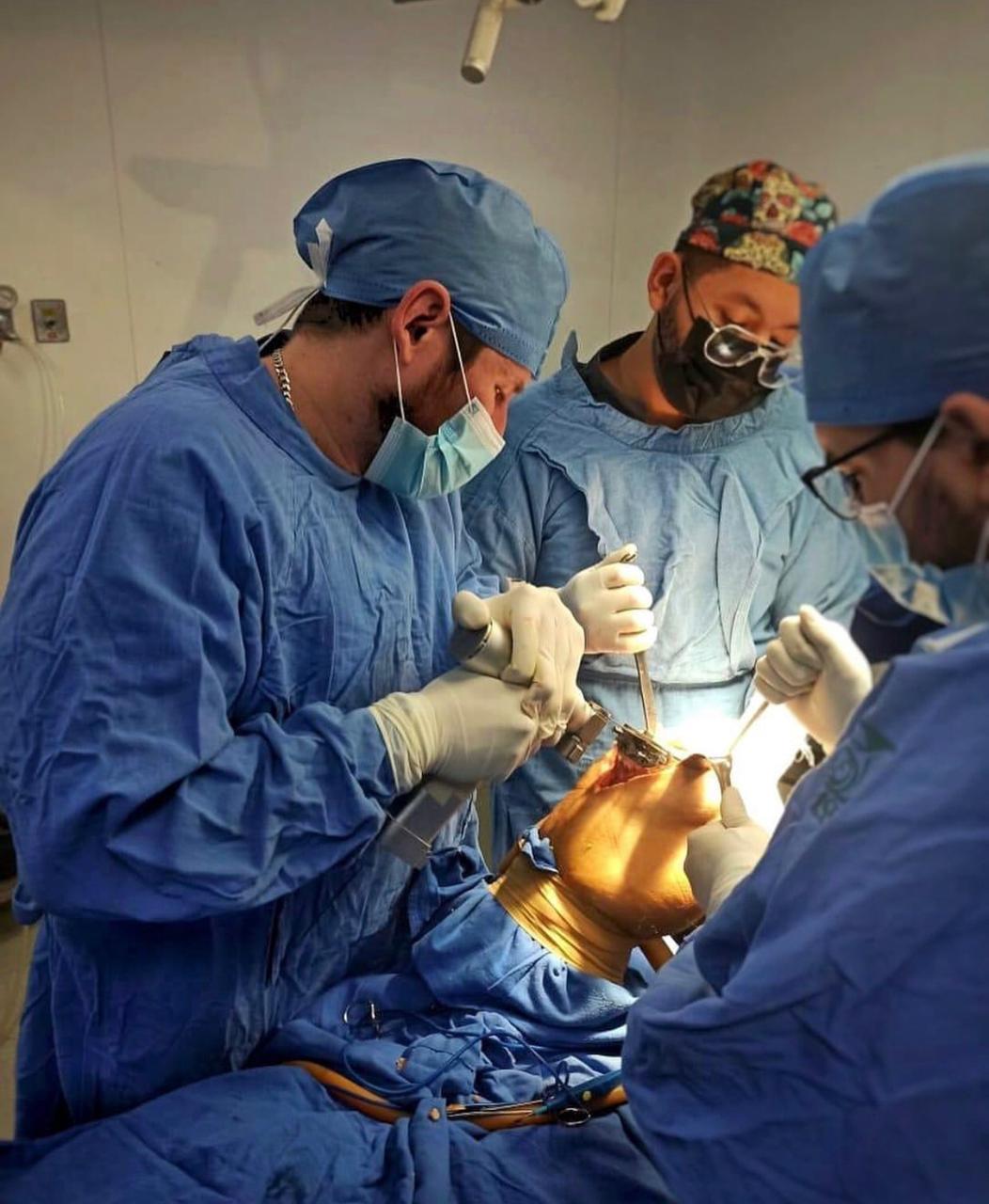 Cirugía Artroscopica de rodilla, cadera y hombro 